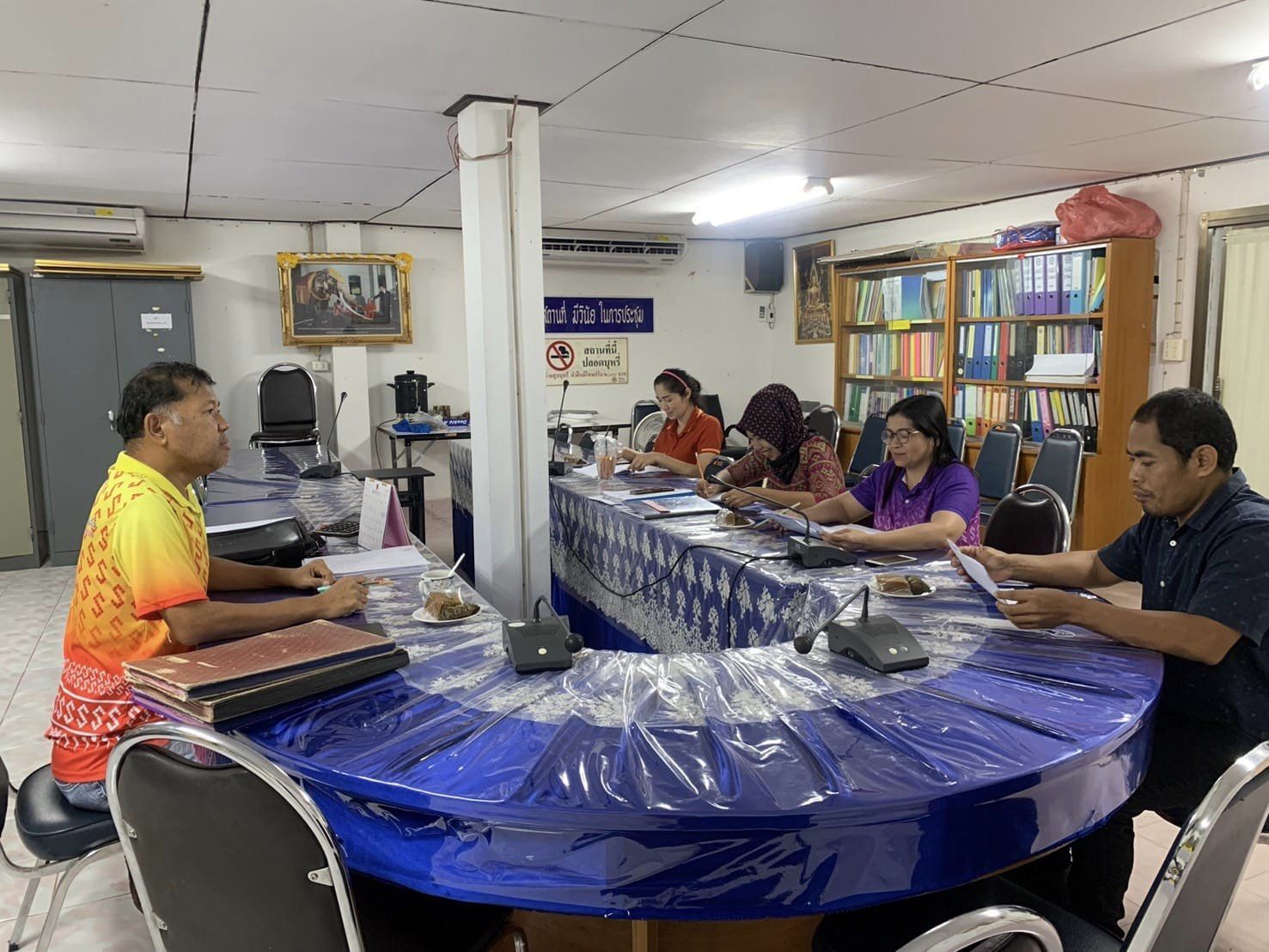 องค์​การบริหาร​ส่วน​ตำบล​ดินแดง​ จัดประชุมคณะกรรมการจัดทำแผนพัฒนาองค์การบริหารส่วนตำบลเพื่อจัดทำร่างแผนพัฒนาท้องถิ่นเพิ่มเติม​ ครั้งที่​ 2