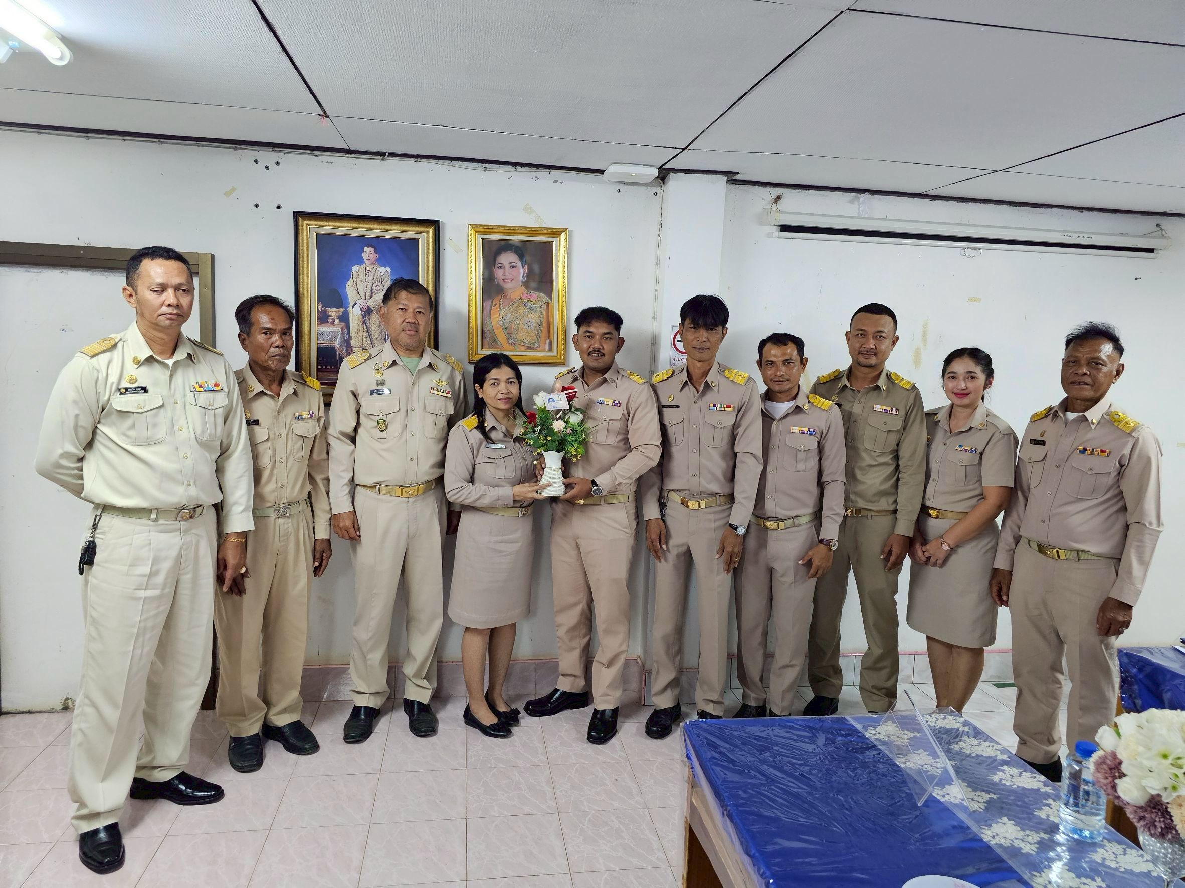 องค์การบริหารส่วนตำบลดินแดง จัดประชุมสภาองค์การบริหารส่วนตำบลดินแดง ครั้งแรก