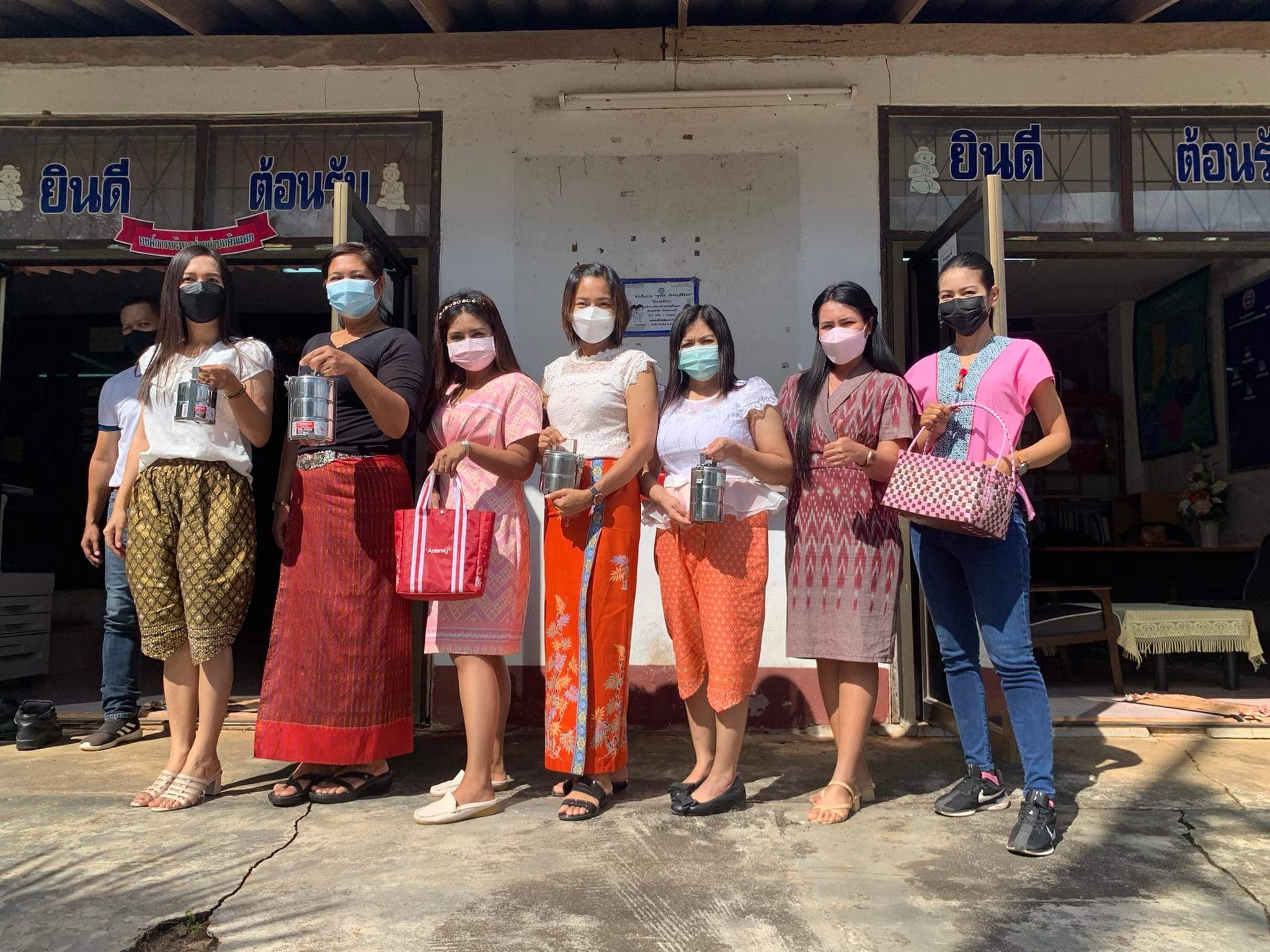 กิจกรรม​ใช้ตะกร้า​ ถุงผ้า​ ปิ่นโต​ ภาชนะ​ หรือบรรจุภัณฑ์ที่เป็นมิตรกับสิ่งแวดล้อม​